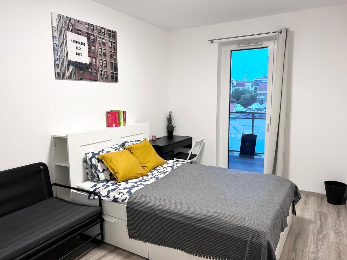 New 2022 Family&Friends Downtown Ac 3Br 2Ba Free Parking Big Balcony Near Metro&Train Station Self Check-In Apt بودابست المظهر الخارجي الصورة