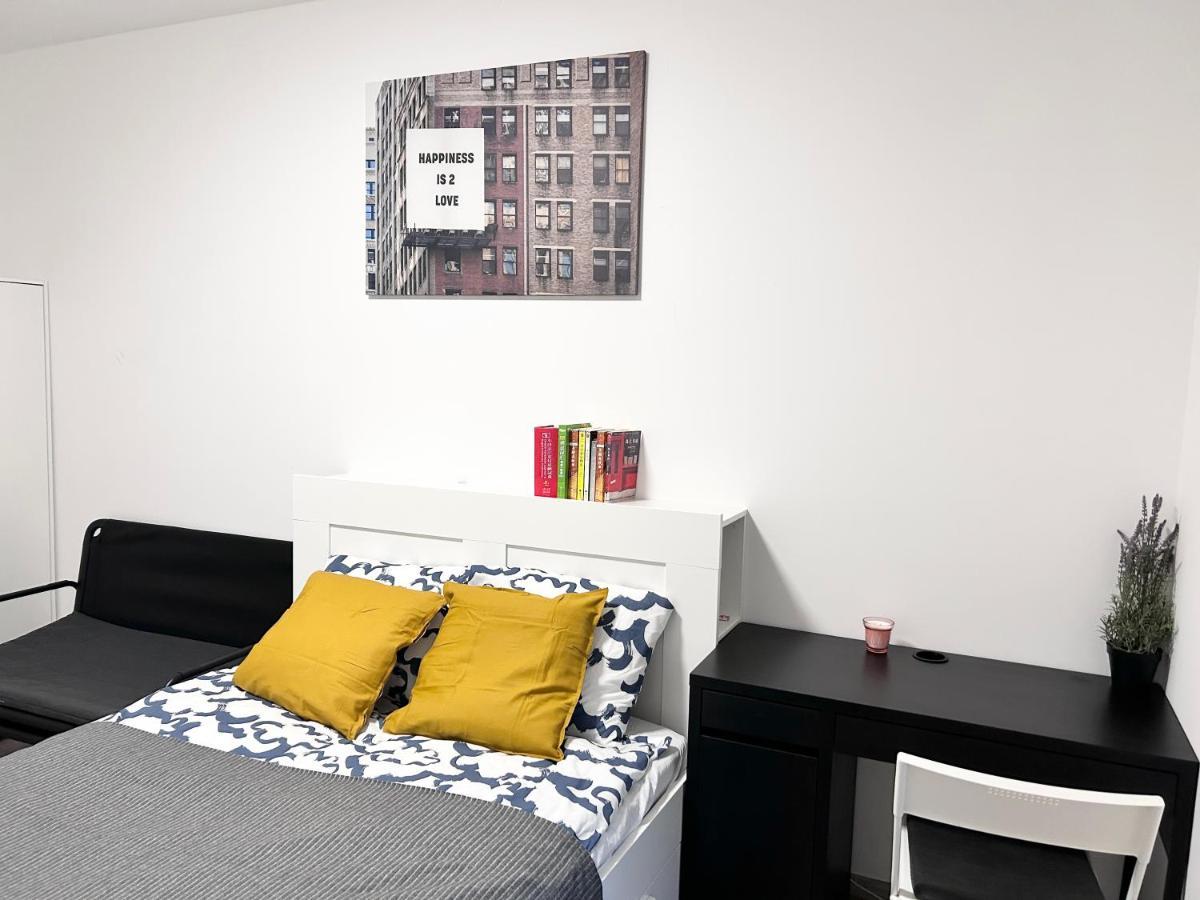 New 2022 Family&Friends Downtown Ac 3Br 2Ba Free Parking Big Balcony Near Metro&Train Station Self Check-In Apt بودابست المظهر الخارجي الصورة