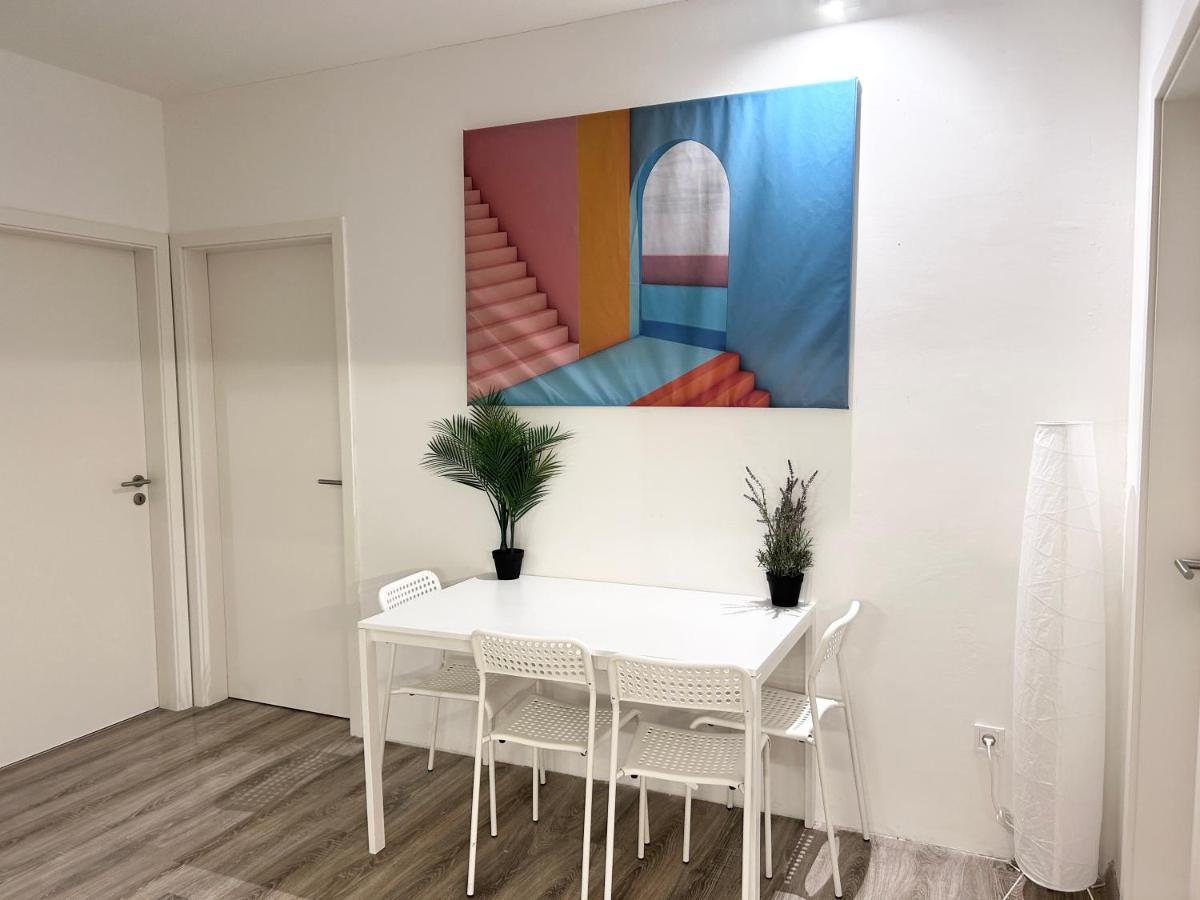 New 2022 Family&Friends Downtown Ac 3Br 2Ba Free Parking Big Balcony Near Metro&Train Station Self Check-In Apt بودابست المظهر الخارجي الصورة