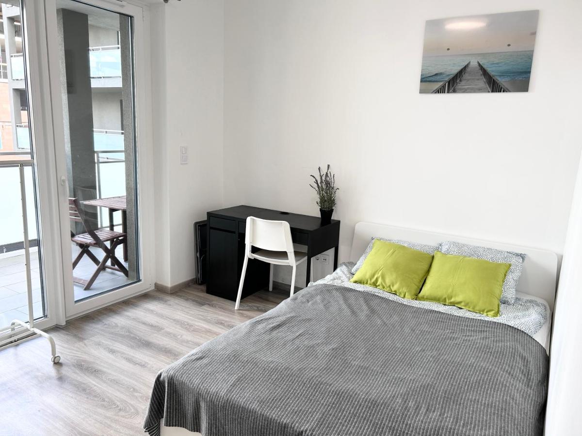 New 2022 Family&Friends Downtown Ac 3Br 2Ba Free Parking Big Balcony Near Metro&Train Station Self Check-In Apt بودابست المظهر الخارجي الصورة